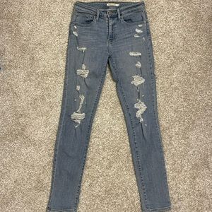 Levi’s 721 High Rise Skinny Jean